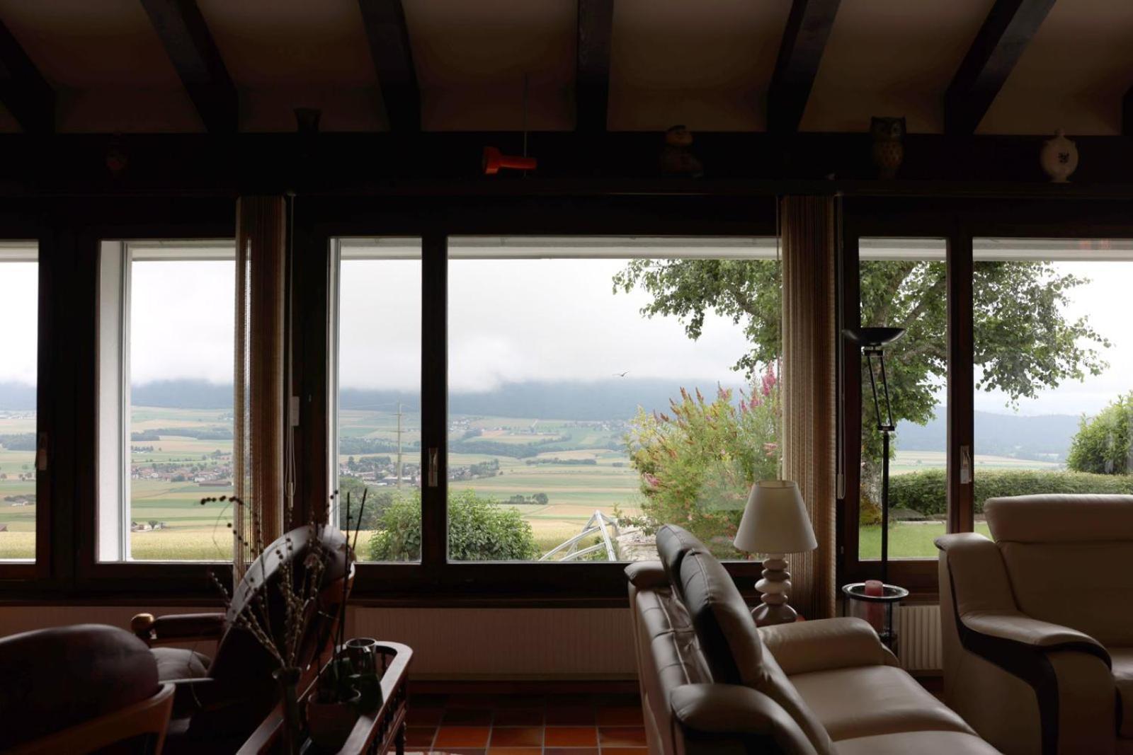 Villa Avec Vue Sur La Vallee Les Hauts-Geneveys Buitenkant foto